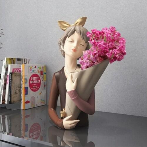 Modern Cute Girls Hug Vase Resin Statues Art Home Livingroom Desktop Figurines Crafts Porch Decoration Accessories Wedding Gifts