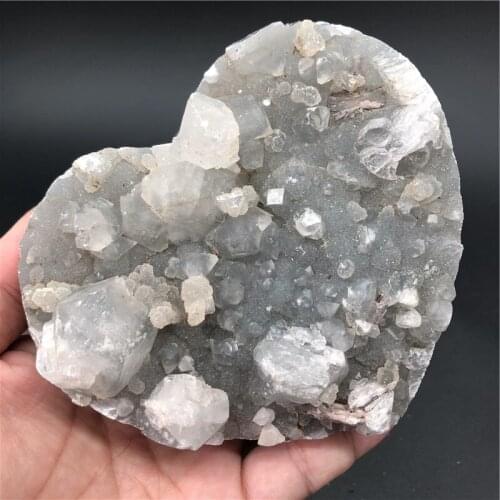 0.55kg Beautiful natural mineral apophyllite heart with zeolite specimens