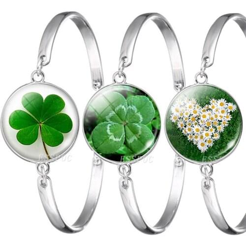 St. Patrick Day Natural Four-leaf Clover Jewelry Glass Cabochon Silver Color Bracelet Charm Fashion Accessories for Women