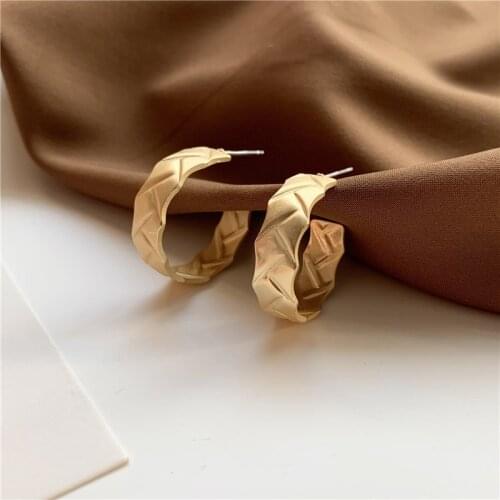 Retro Geometric Matte Matte Metal Style Female Earrings High-End Simple And Exaggerated Earrings 2021 New Trend