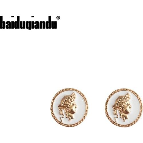Baiduqiandu Brand New Arrival Round Shape Enameled White or Black Napoleon Cameo Stud Earrings