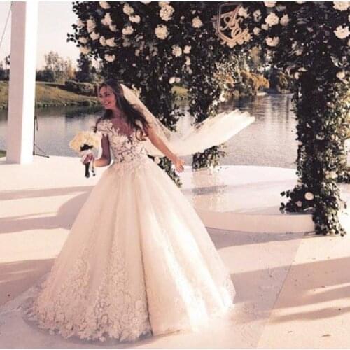 Ball Gown Elegant V neck Cap Sleeve Appliques White Wedding Gowns vestido de noiva Cheap Custom Backless Lace Wedding Dress