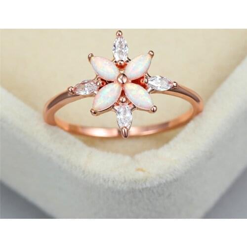 Cute Female Leaf Opal Crystal Ring Charm Rose Gold Color Wedding Ring Luxury Flower Small Engagement Rings For Women