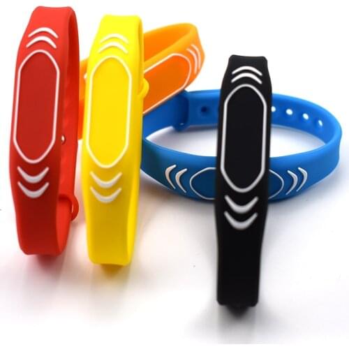 2Pcs 13.56MHZ ISO14443A MIFARE Classic 1K Adjustable NFC Wristband RFID Bracelet ID Card Silicone Band Door Access Control Card