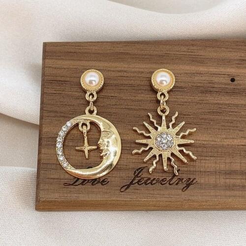 Makersland Elegant Sun and Moon Earrings Gold Color Korean Drop Moon Earrings Women Fashion Accessaries Trendy Sun Earring 2021