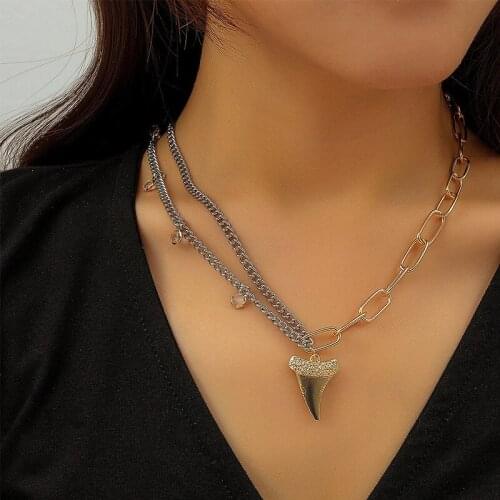 Fashion Trend Shark Tooth Pendant Necklace for Women Retro Gold and Silver Color Metal Chain Stitching Crystal Tassel Clavicle C