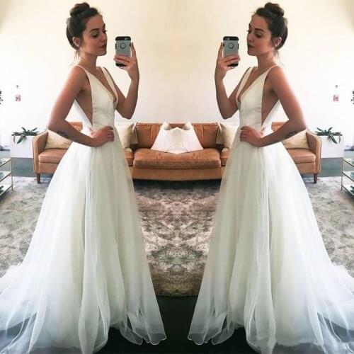 2020 Elegant Ivory Evening Dresses Deep V Neck Vestidos Sleeveless Formal Party Gowns Floor Length Custom Made Cheap Prom Dresse