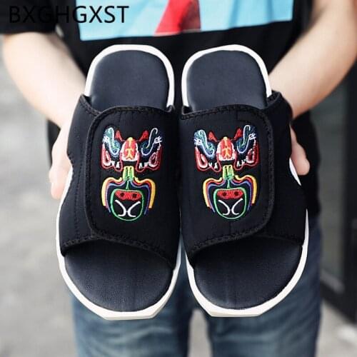 Fashion Embroidery Mens Slippers Outdoor Designer Shoes Beach Slippers Men Slides 2020 Casual Shoes Luxury Men Summer Slippers