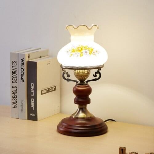 Ye Shang American Rural table lamp bedroom bedside glass room solid wood retro lamp lighting 222
