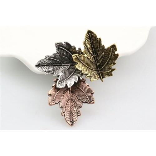 Three-color Tree Leaves Christmas Brooches Collar Needle Brooch Pin Simple Fashion Gift Womens Accessories Jewelry Plant Alloy