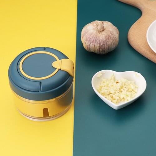 Creative Manual Mini Garlic Grinder Garlic Pepper Crusher Garlic Press Kitchen Gadgets
