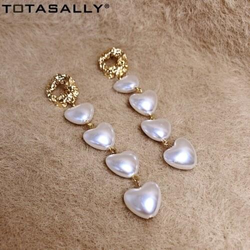 TOTASALLY New Arrival Pearl Earrings Fashion Sweet Simulated Pearl Hearts Chandelier Earrings party Bridal Jewelry Dropship