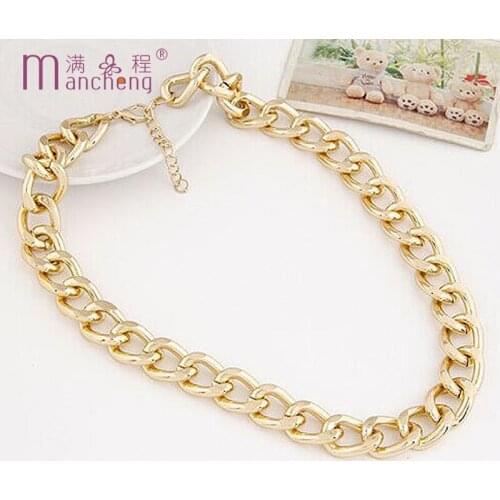 2021 New Fashion Gold color Gift Chain Chunky Necklaces girls trendy gold big chunky necklaces for Women chunky necklace