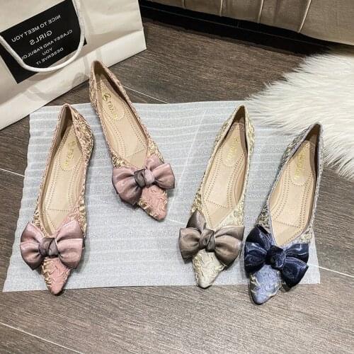 Womens Flat Shoes 2021 Summer New Pointed Fold Leather Womens Single Shoes Fashion Bow Large Size Womens Shoes