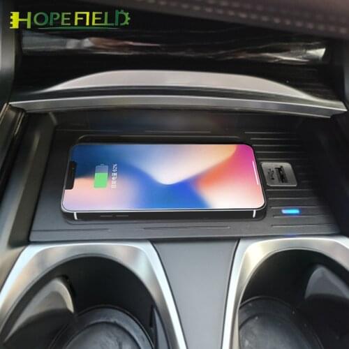 Car wireless charger for BMW 7 Series G11 G12 2016 2020 charging baord phone holder for iphone 11 12 qi fast charge board