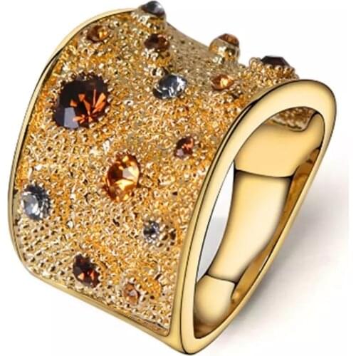 New Fashion Women Rings Vintage Natural Crystal Inlaid Jewelry Charm Personality Shine Bridal Wedding Engagement Women Rings