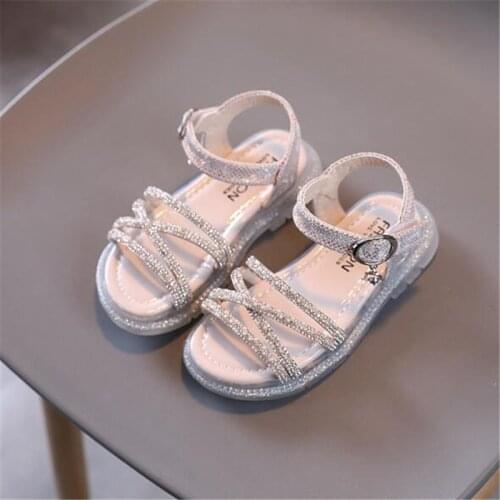 New beach shoes 2021 summer childrens sandals girls soft bottom diamond little princess shoes fashion Velcro