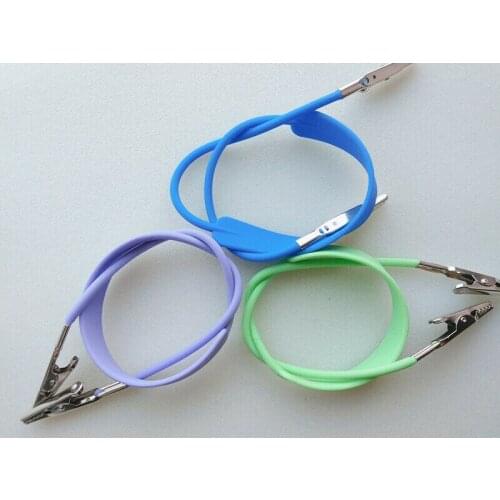 3Pis 135℃ Silicone Bibs Clamp Drape Holder Bib Napkin Clips Anti-Slip Dental Patient Clamps