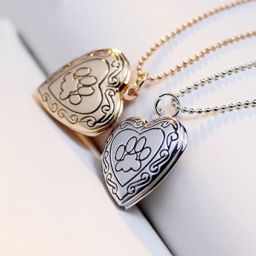 New Fashion Locket Necklace Valentine Lover Gift Animal Dog Paw Print Photo Frames Can Open Locket Necklace Heart Pendants Women