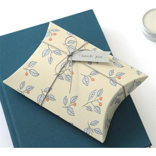 50Pcs Retro Plant Leaf Pillow Shape Candy Box Christmas Wedding Favor Kids Birthday Show Party Graduation Festival Gift Bag