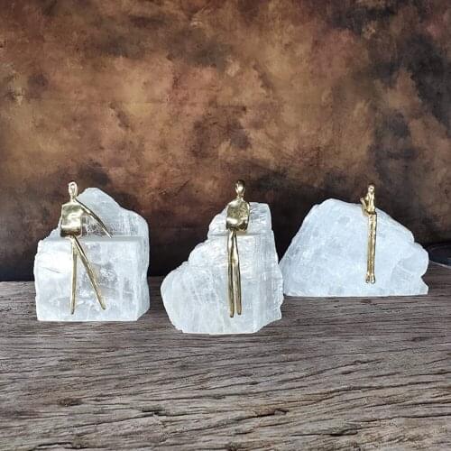 Natural White Selenite Pure Copper Man Figurine Quartz Crystal Healing Crystal Stone Crafts Modern Minimalist Home Decoration