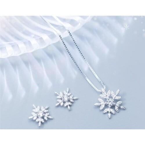 Original Snowflake Pendant Simple Clavicle Chain Gift 925 Sterling Silver Temperament Personality Female Necklace SNE085
