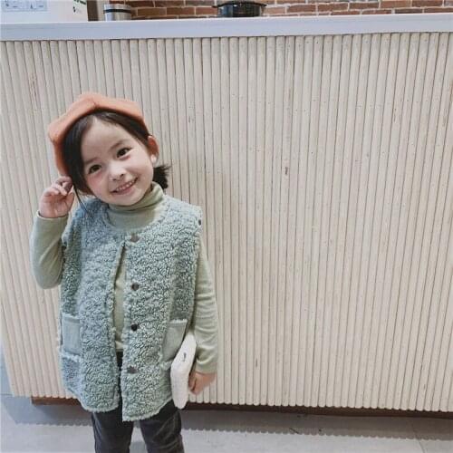 Girls Vest Autumn Winter High Quality Lamb Vest 2 3 4 5 6 7 Years Kids Waistcoat Fashion Korean Sleeveless Toddler Baby Jacket