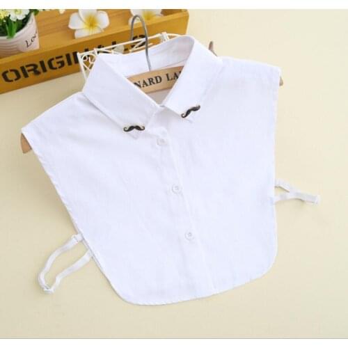 2017 latest fashion Retro fresh fake collar necklace wild pearl waterjet sharp Fake Collar Lace Leader White Black Puppet Collar