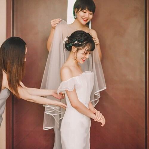 2019 Simple and Elegent Wedding Veil Bridal Tulle Veils with Comb and Lace Ribbon Edge White (White)