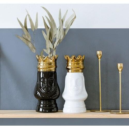 Nordic Crown Gold King Queen Face Art Ceramic Ornaments Flower Arrangement Dry Flower Vases Home Decoration Accessories Gift