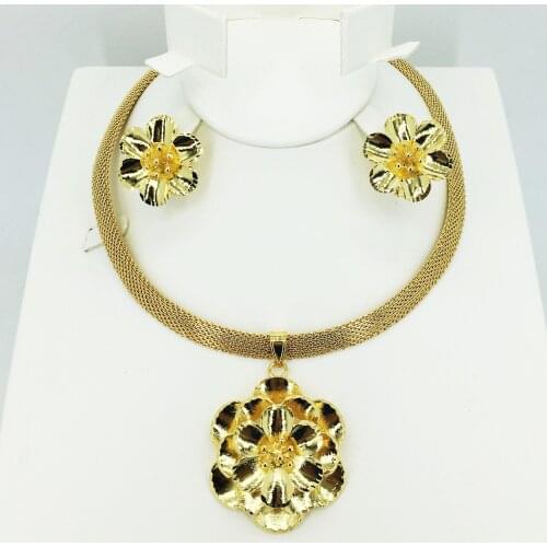 Dubai necklace earrings in gold color copper for women African/Nigerian/Middle East wedding/party gifts/bridal jewelry set