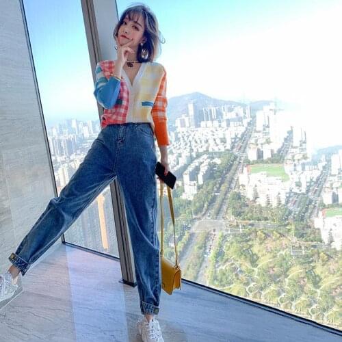 Color-blocking V-neck Comfortable and Delicate Knitted Cardigan + Loose All-match Jeans Suit Female 2021 Spring New