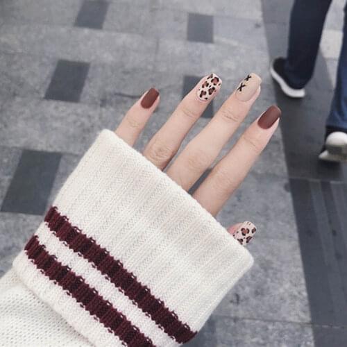 24pcs fake short nails with glue Matte Leopard Print Bandage False nails wear Nail piece wearable full cover fake nail tips