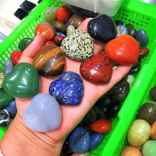 1pcs Natural tiger eye lapis lazuli dongling jade agate blue sandstone rose quartz amethyst carved love crystal heart decoration