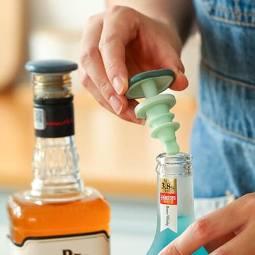 2PCS Creative Wine Stopper Silicone Wine Stopper Plug Cover Bottle Caps Bottle Stopper Wine Pourer Stoppers