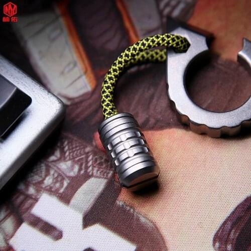 1PCS Car Keychain EDC Paracord Pendant Titanium Alloy Knife Beads Outdoor Backpack Accessories