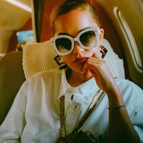 2021 New Fashion Modern Oversized Square Sunglasses Women Brand Designer Vintage Big Frame Sun Glasses Female Show Shades UV400