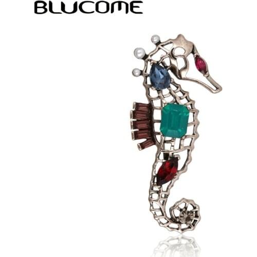 Blucome Vintage Seahorse Shape Brooch Badge Crystal Rhinestone Animal Sweater Collar Clip Women Men Brooches Hijab Pins Garments