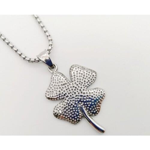 Lucky a Four Leaf Clover pendant necklace retro silver color stainless steel Romantic clover necklace men women fashion jewelry
