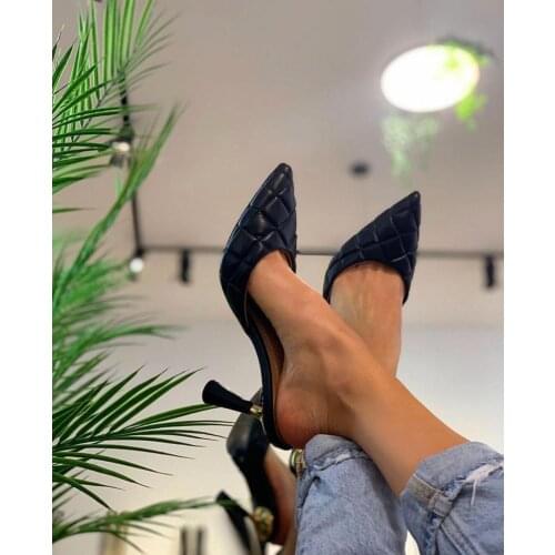 LA BELLA Women's Clogs