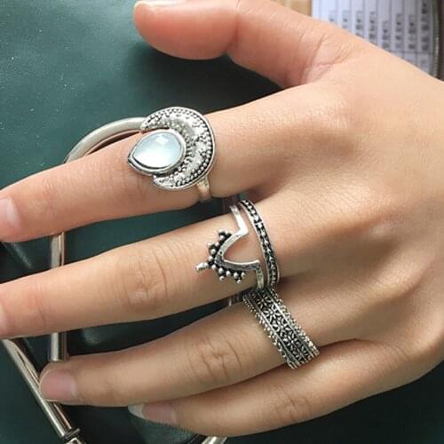 Bohemia Vintage Carved Moon Opal Rings Fashion Charm Wedding Party Jewelry Rings Set For Women Gift 4 Pcs/Set