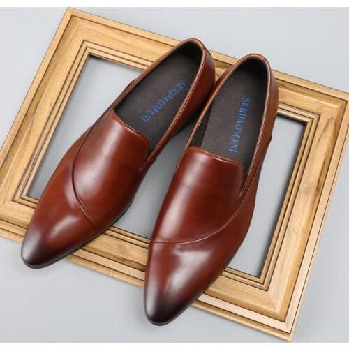 Summer mens British pointed-toe leather shoes, brown-black mens business casual shoes, mens banquet dress shoes