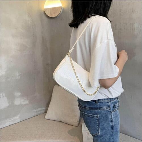 New Fashion Shoulder Bag 2020 Summer Retro Baguette Handbag Chain Strap Messenger Bag Solid Color Shoulder Casual Crossbody Bag