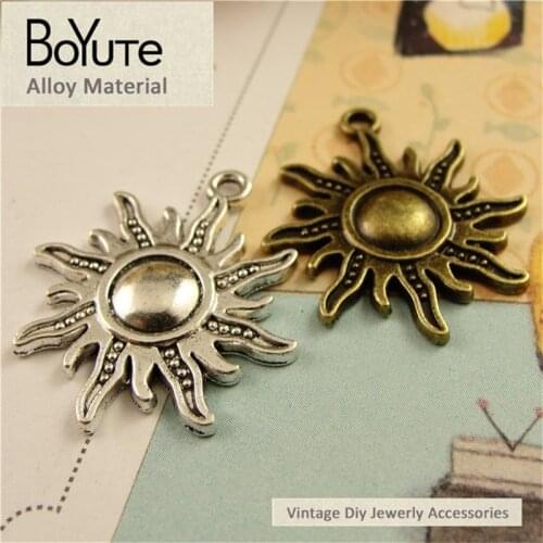 BoYuTe (60 Pieces/Lot) 25MM 2 Colors Fashion Vintage Metal Zinc Alloy Animals Octopus Pendant Charms for Jewelry Making