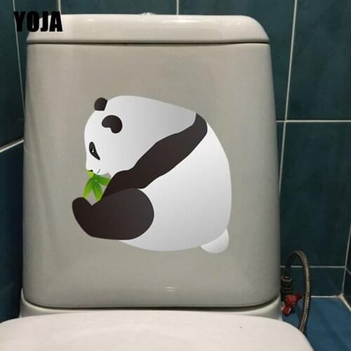 YOJA 22.3X21.3CM The Panda Is At Ease And Complacent Toilet Decal Home Decor Wall Sticker T3-1118