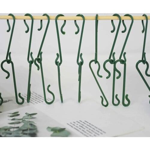 50/100pcs Christmas Ornament Hooks S-Shaped Hanger Rack Xmas Tree Hanging Hook for Clothes Key Hat Hanging Household Accessories