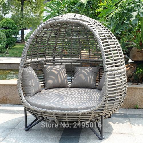 Metal frame with Wicker Patio Sunbed,outdoor Daybed for poolside