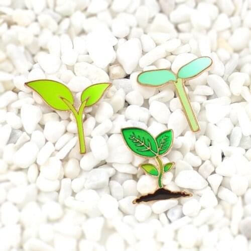 Lovely Small tree bud Sapling Needle Cartoon Green plant Small tree sprouting Metal badge Gardening worker Clothing accessories