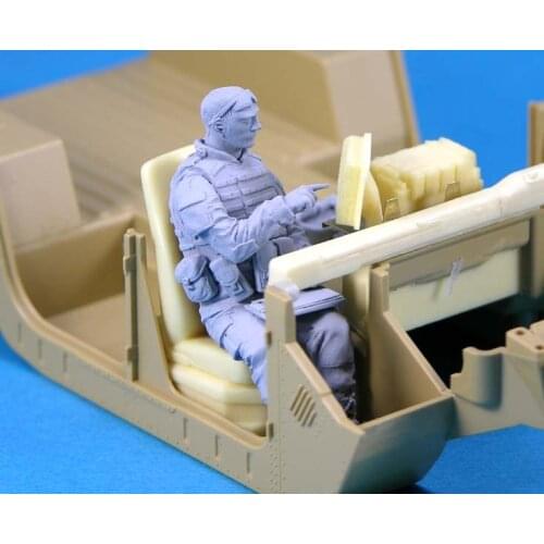 1/35 Resin Figure Model Kits US Vehicle Crew #2 Unassembled unpainted