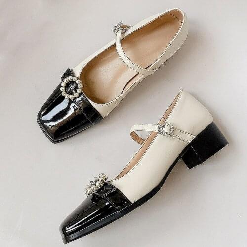 Sheepskin Insole With Beef Tendon Sole Elegant Pumps Pearl String Decoration Square Toe Patent Leather Office Shoes